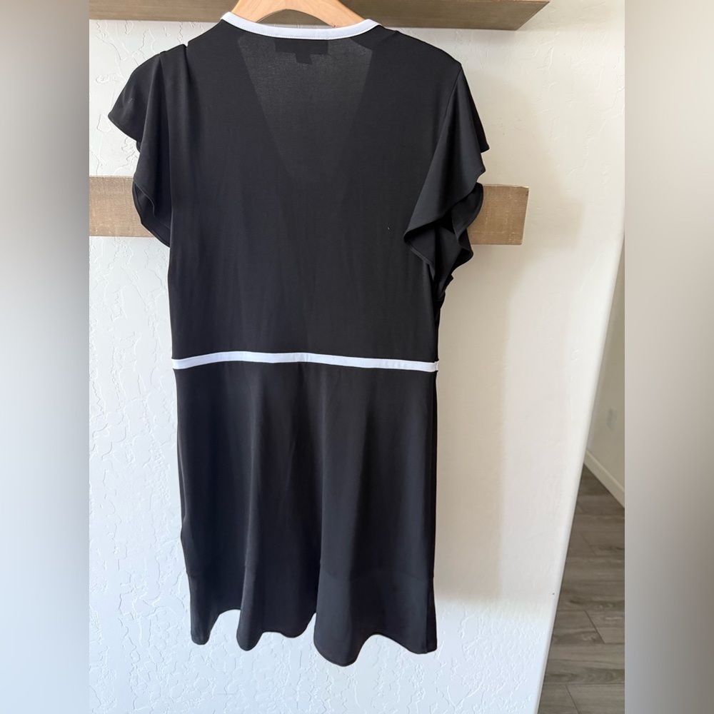 Michael Kors|Black faux Wrap Dress with White Trim,NWT in size medium•••Classic - Picture 5 of 12